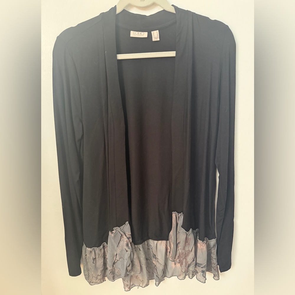 NWOT LOGO Lori Goldstein open cardigan with pretty sheer ruffle accent.💝